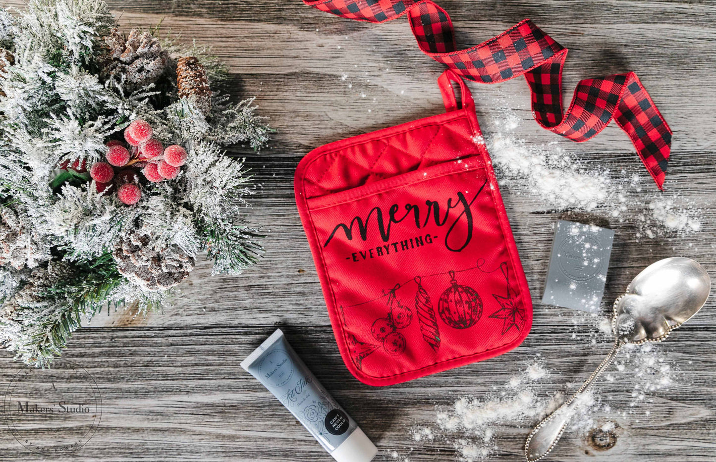 A Makers' Studio - Best Time of the Year - Mesh Stencil 12x18