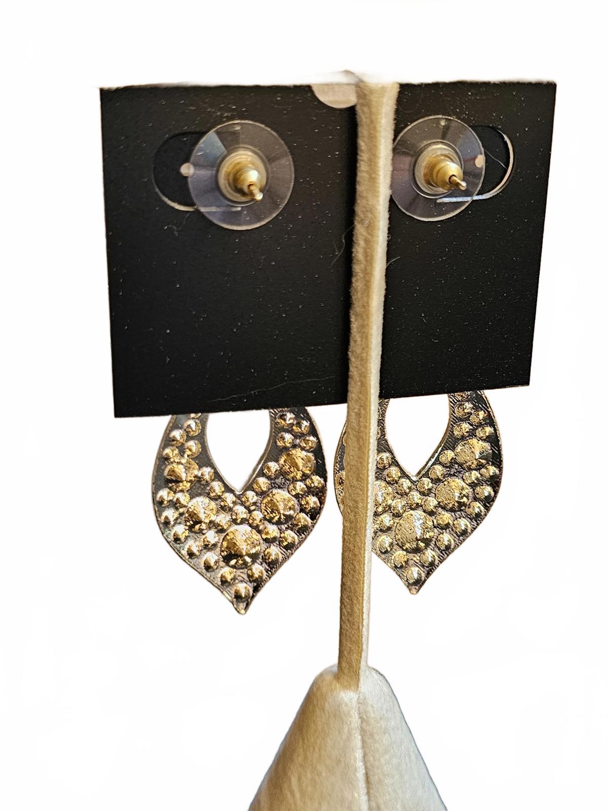 Elegant Sparkling Dangling Earrings