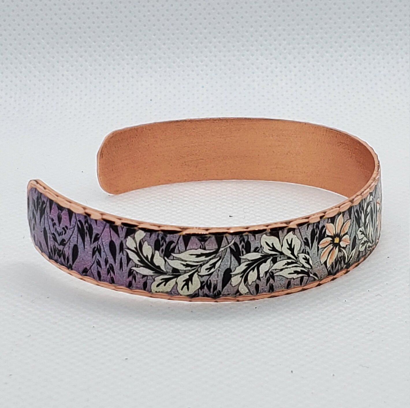 BR - FLORAL - Beautiful adjustable COPPER cuff bracelet.