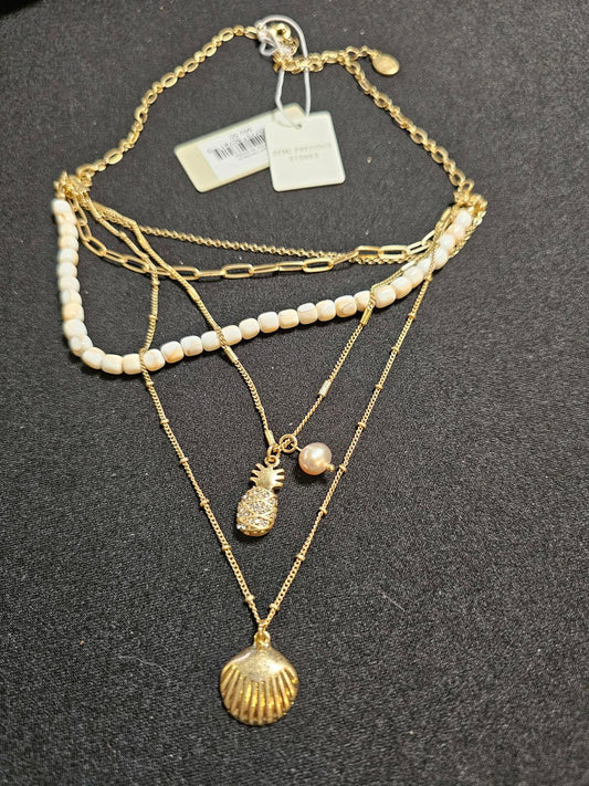 Stylish Layered Gold Necklace with Shell and Pineapple Pendants