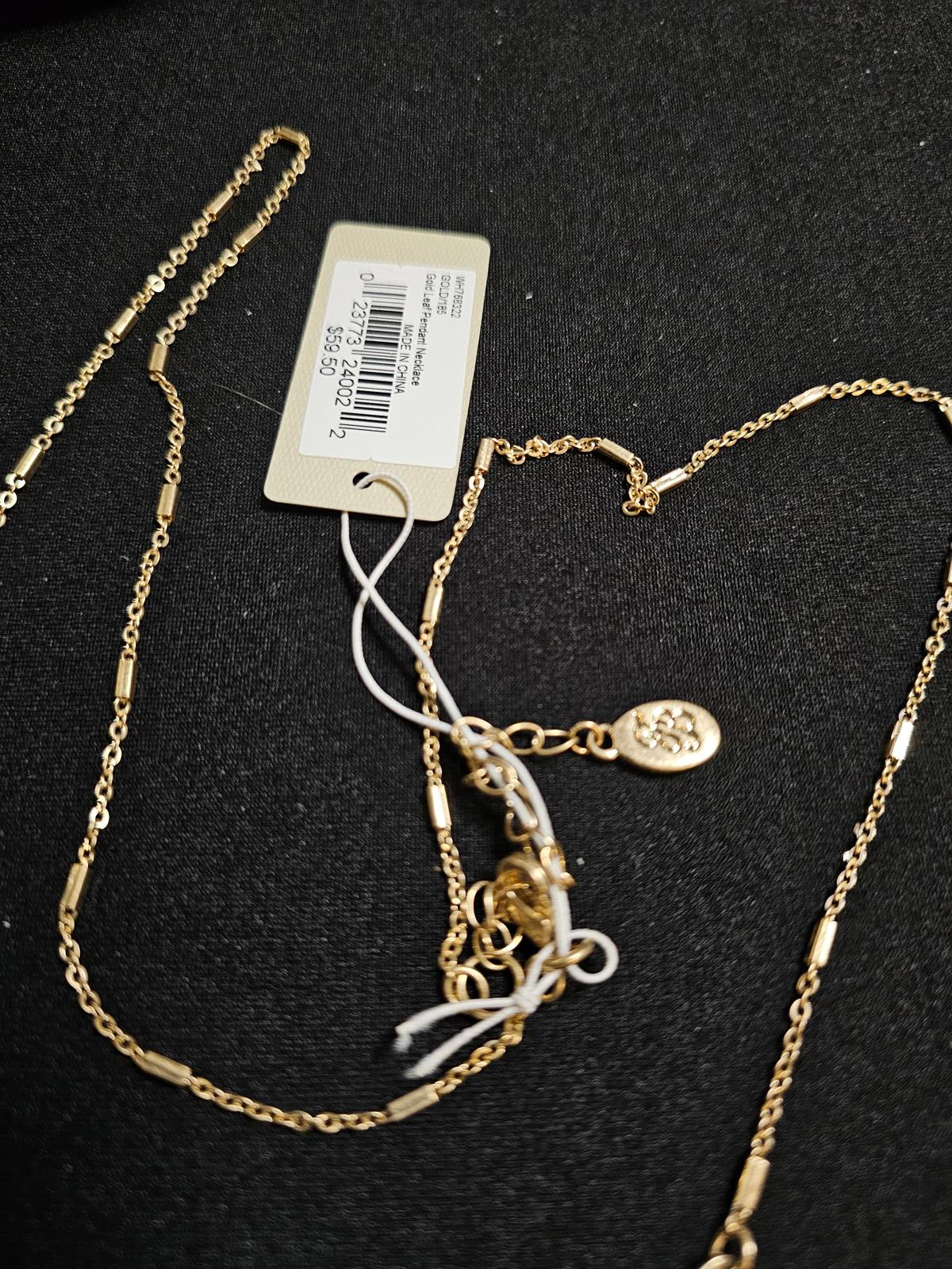 Stunning Gold Leaf Pendant Necklace by Tommy Bahama
