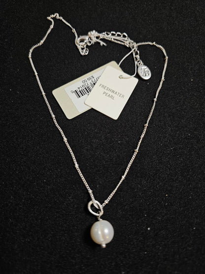 Elegant Freshwater Pearl Necklace