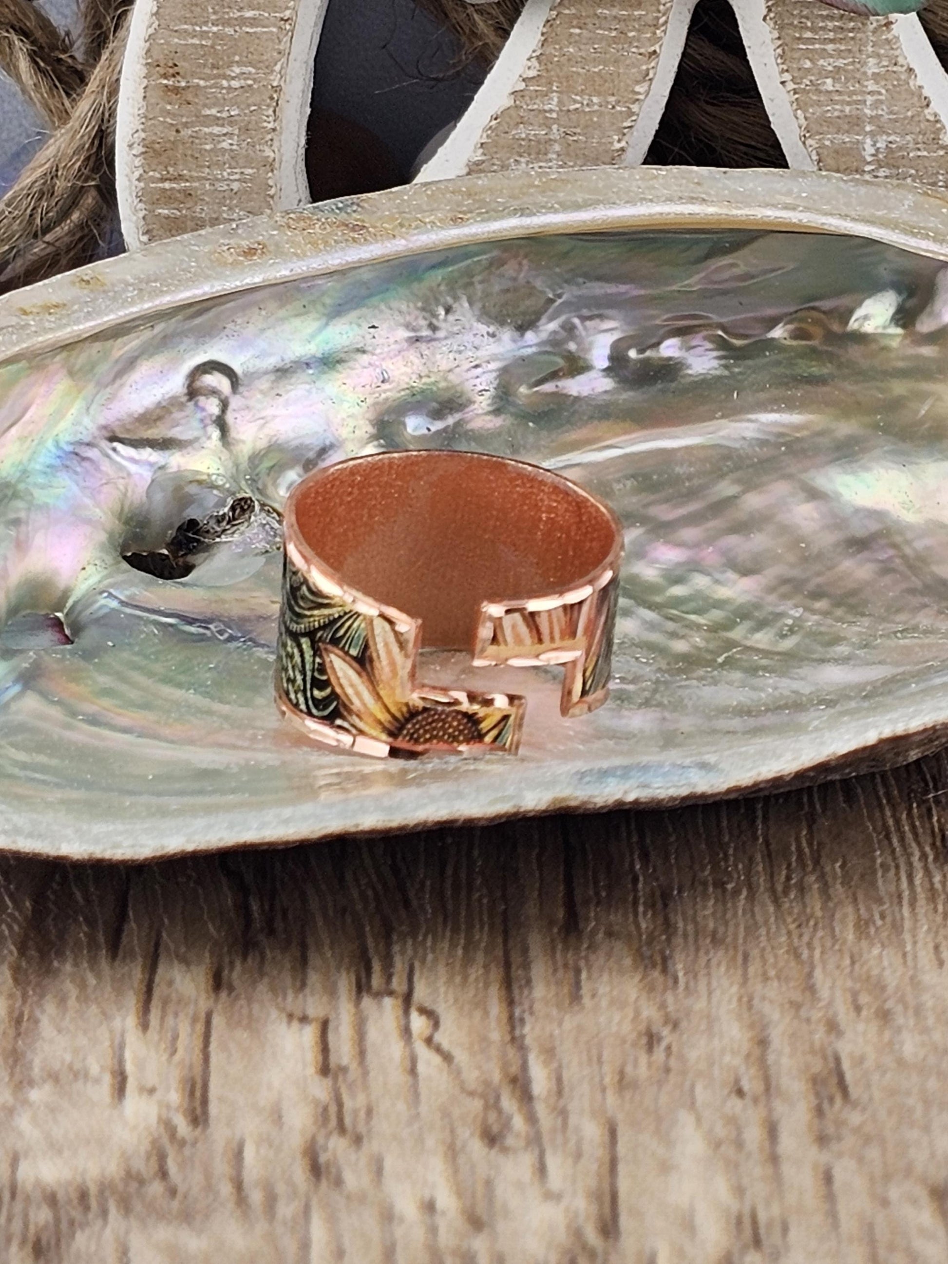R - Sunflower Ring - Beautiful adjustable COPPER ring.