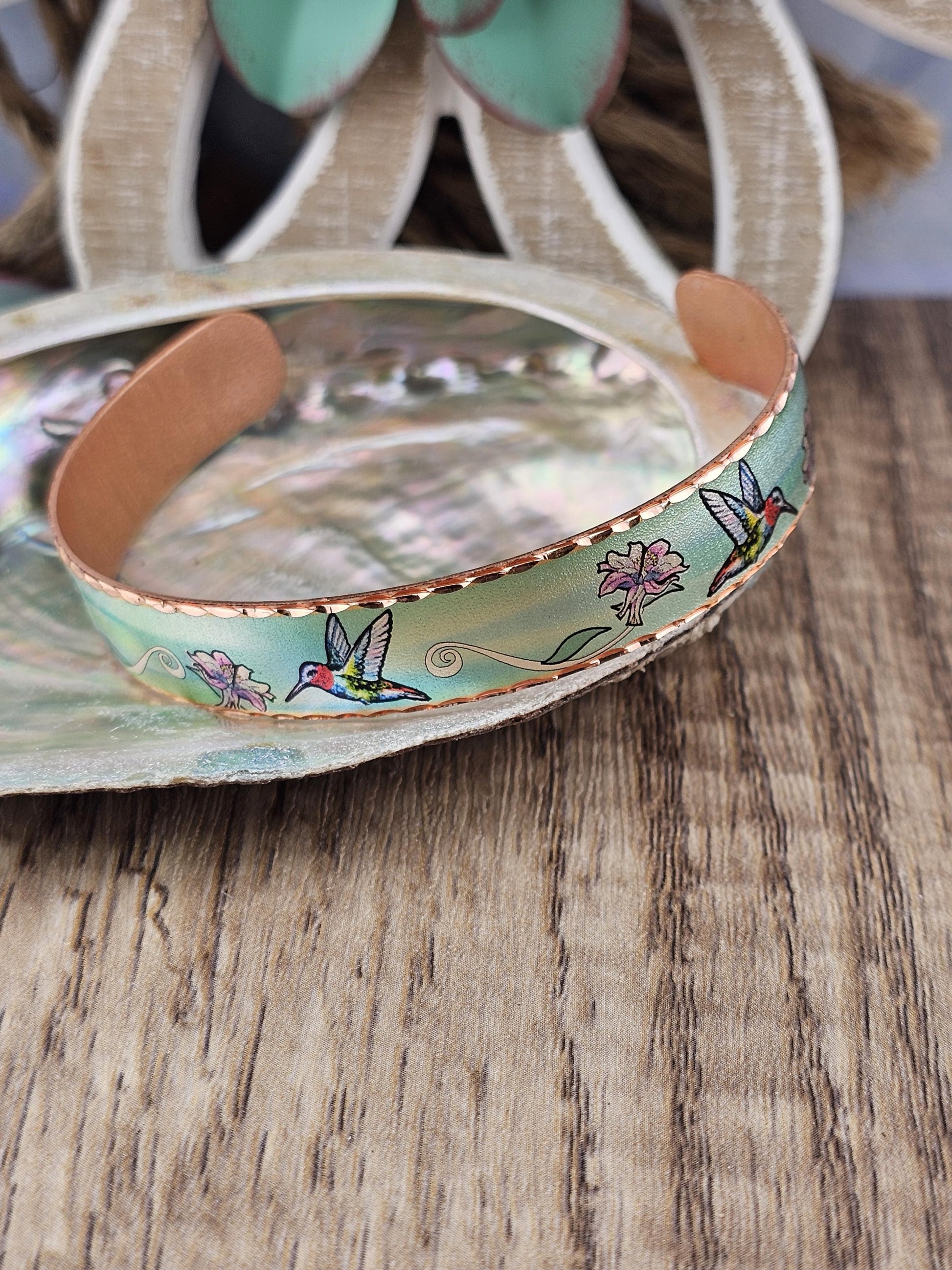 BR - Hummingbird - Beautiful adjustable COPPER cuff bracelet.