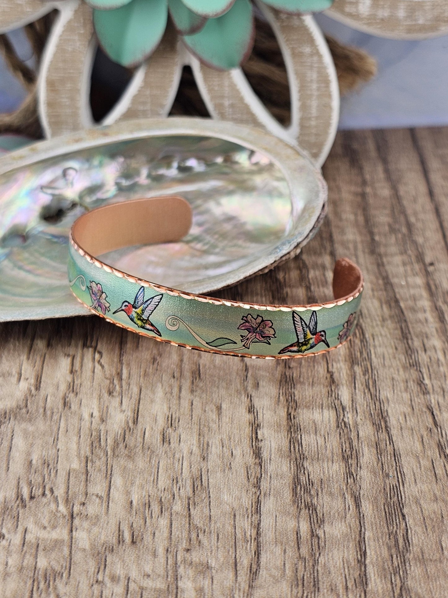 BR - Hummingbird - Beautiful adjustable COPPER cuff bracelet.
