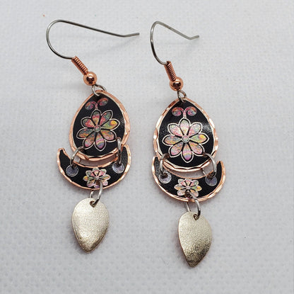 EA - Beautiful Flower COPPER earrings - Surgical Steel Hypo Allergenic Earwires.