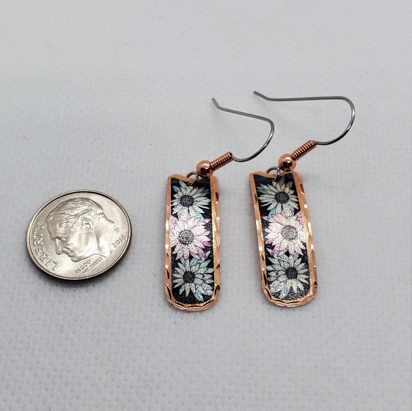 EA - Beautiful Flowers COPPER earrings - Surgical Steel Hypo Allergenic Earwires.