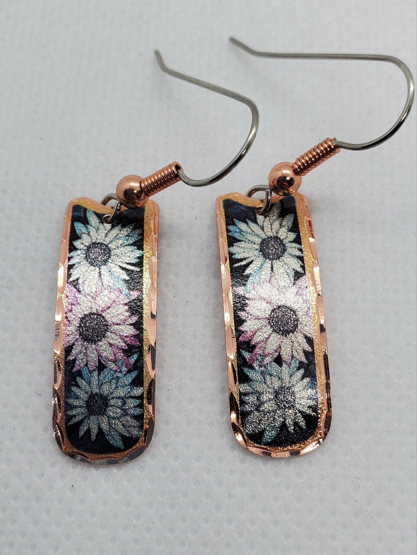 EA - Beautiful Flowers COPPER earrings - Surgical Steel Hypo Allergenic Earwires.