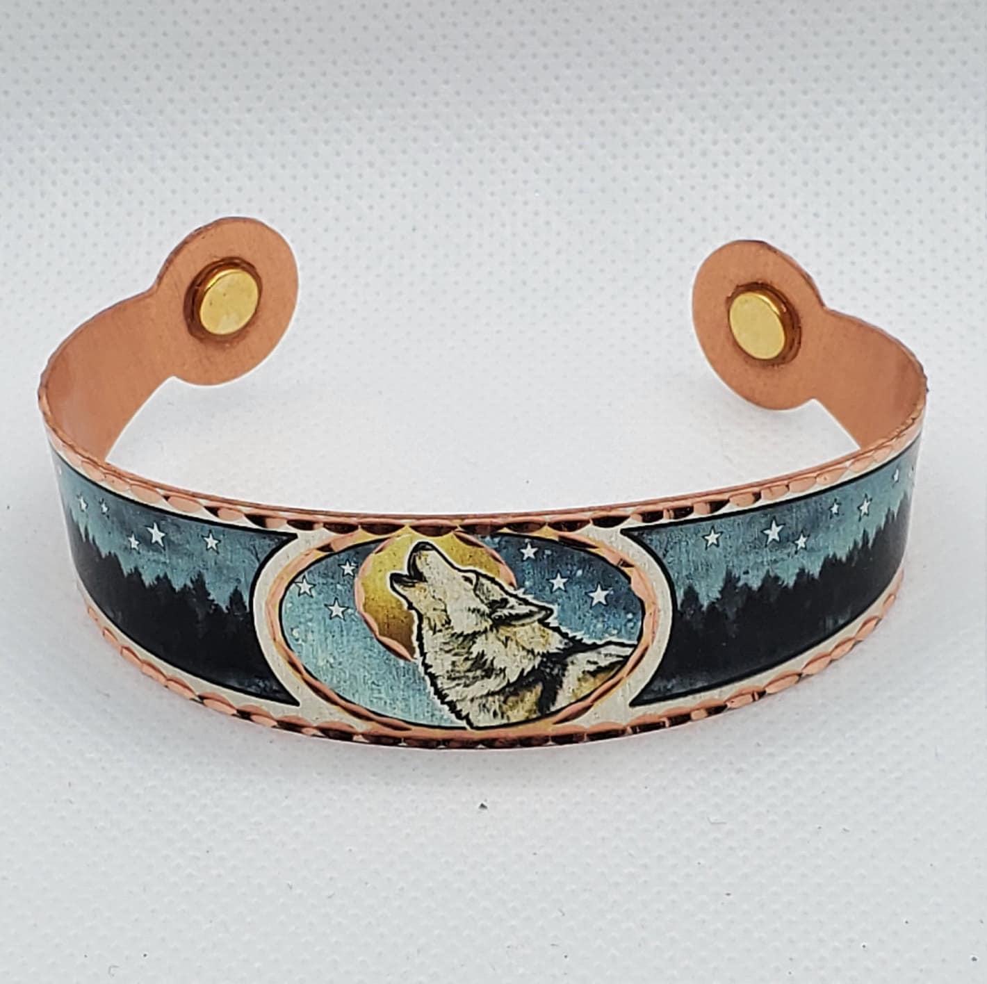 BR - Howling Wolf Magnetic Bracelet - Beautiful adjustable COPPER cuff bracelet.