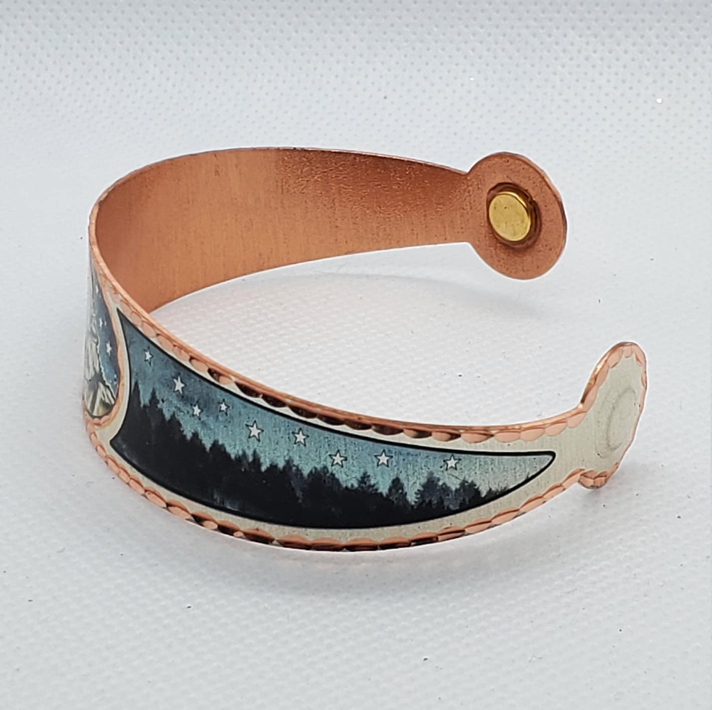 BR - Howling Wolf Magnetic Bracelet - Beautiful adjustable COPPER cuff bracelet.