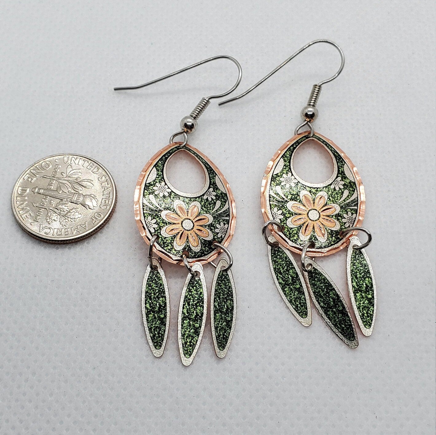 EA - Beautiful Flower COPPER earrings - Surgical Steel Hypo Allergenic Earwires.