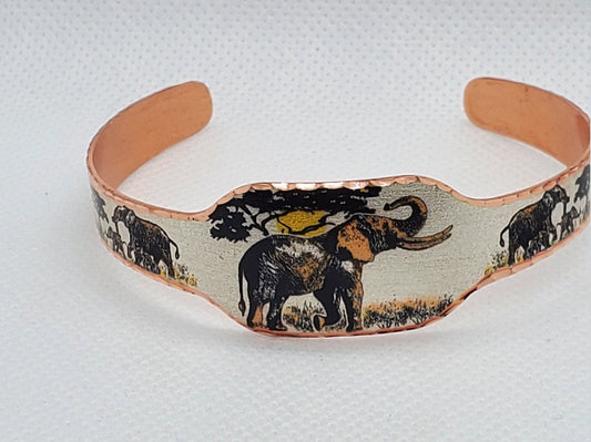 BR - Elephant - Beautiful adjustable COPPER cuff bracelet.