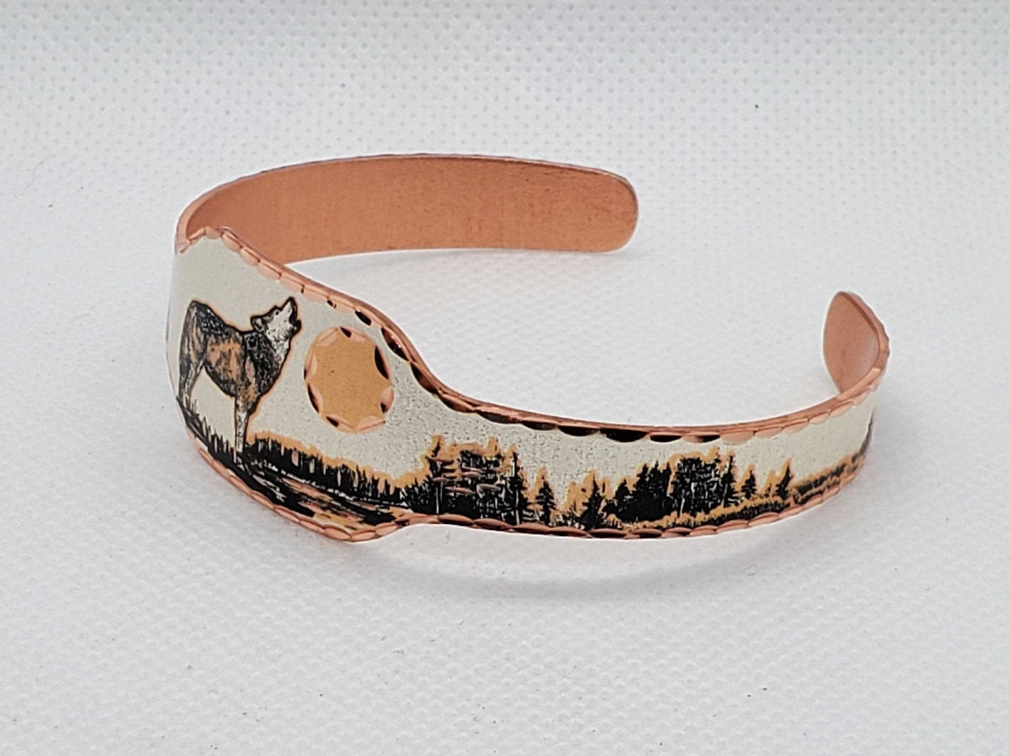 BR - Howling Wolf - Beautiful adjustable COPPER cuff bracelet.