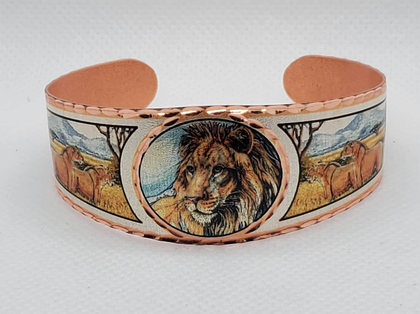 BR - Lion - Beautiful adjustable COPPER cuff bracelet.