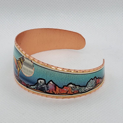 BR - Howling Wolf - Beautiful adjustable COPPER cuff bracelet.