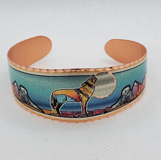 BR - Howling Wolf - Beautiful adjustable COPPER cuff bracelet.